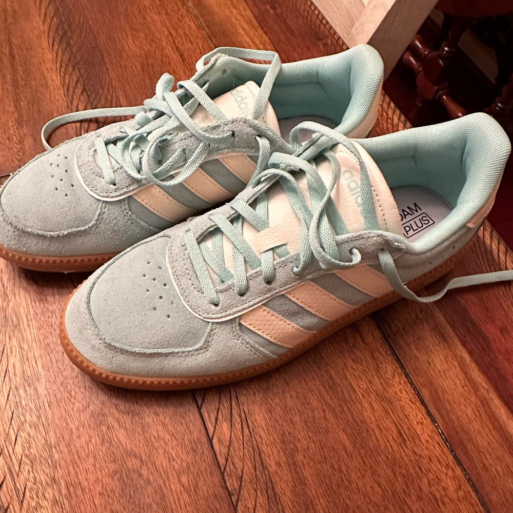 Adidas Sambas